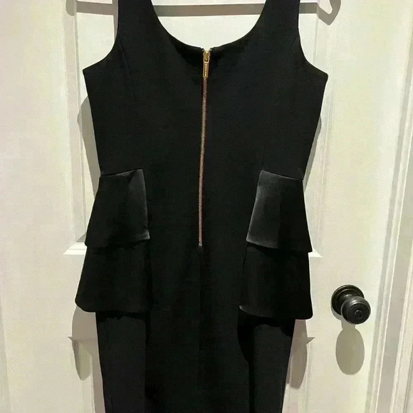 Michael Kors black peplum dress size 4 Medium - Picture 2 of 9
